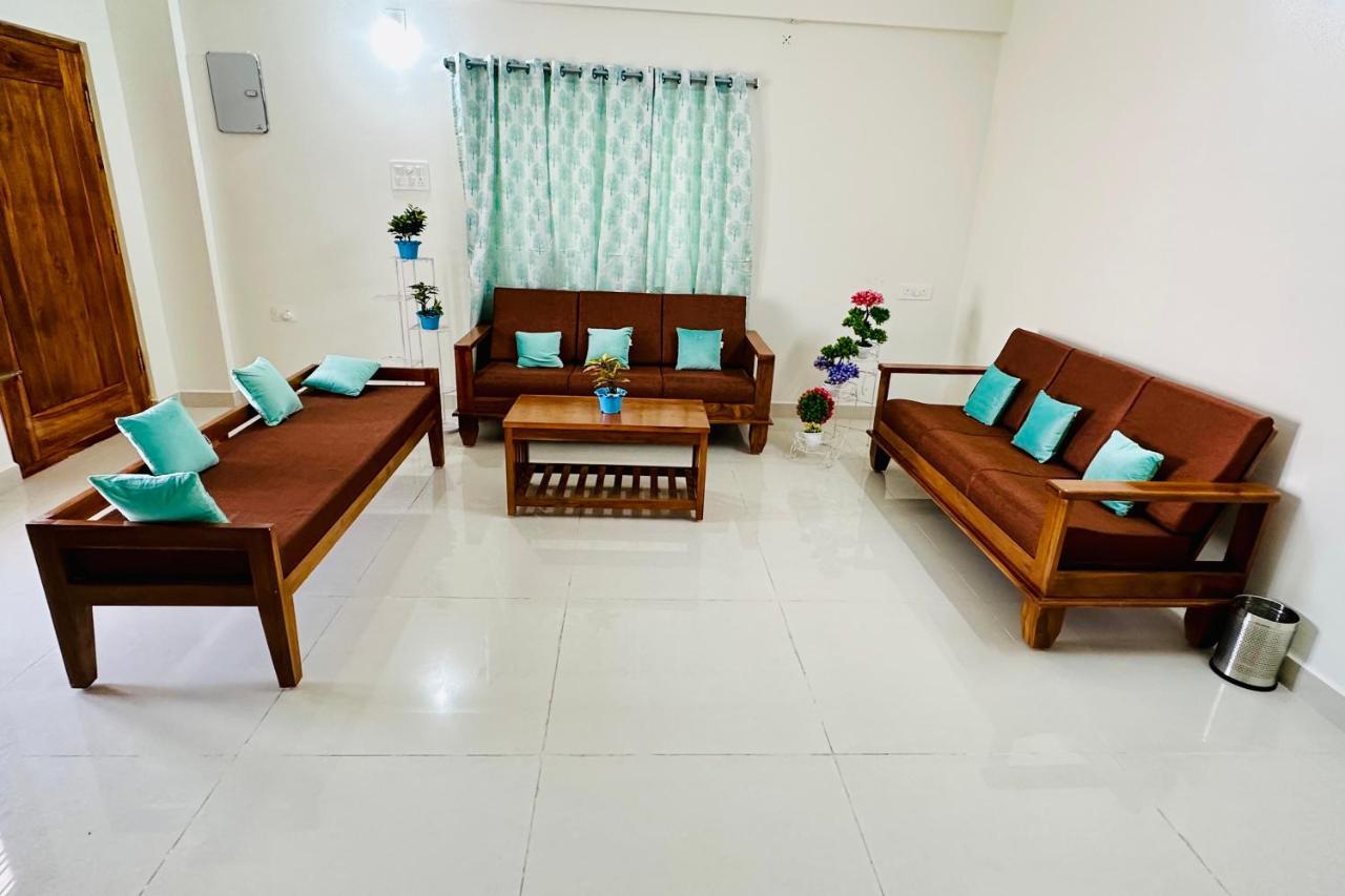 Tirupati Homestay - Ragunatha Resorts - 3Bhk Ac Apartments For Large Families - Free Breakfast - Flyover To Alipiri Gate - Wifi - Android Tv - - Easy Access To Visit All Temples Bagian luar foto