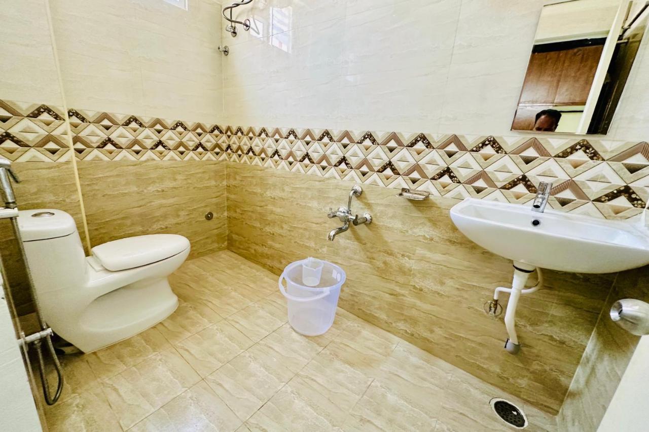 Tirupati Homestay - Ragunatha Resorts - 3Bhk Ac Apartments For Large Families - Free Breakfast - Flyover To Alipiri Gate - Wifi - Android Tv - - Easy Access To Visit All Temples Bagian luar foto