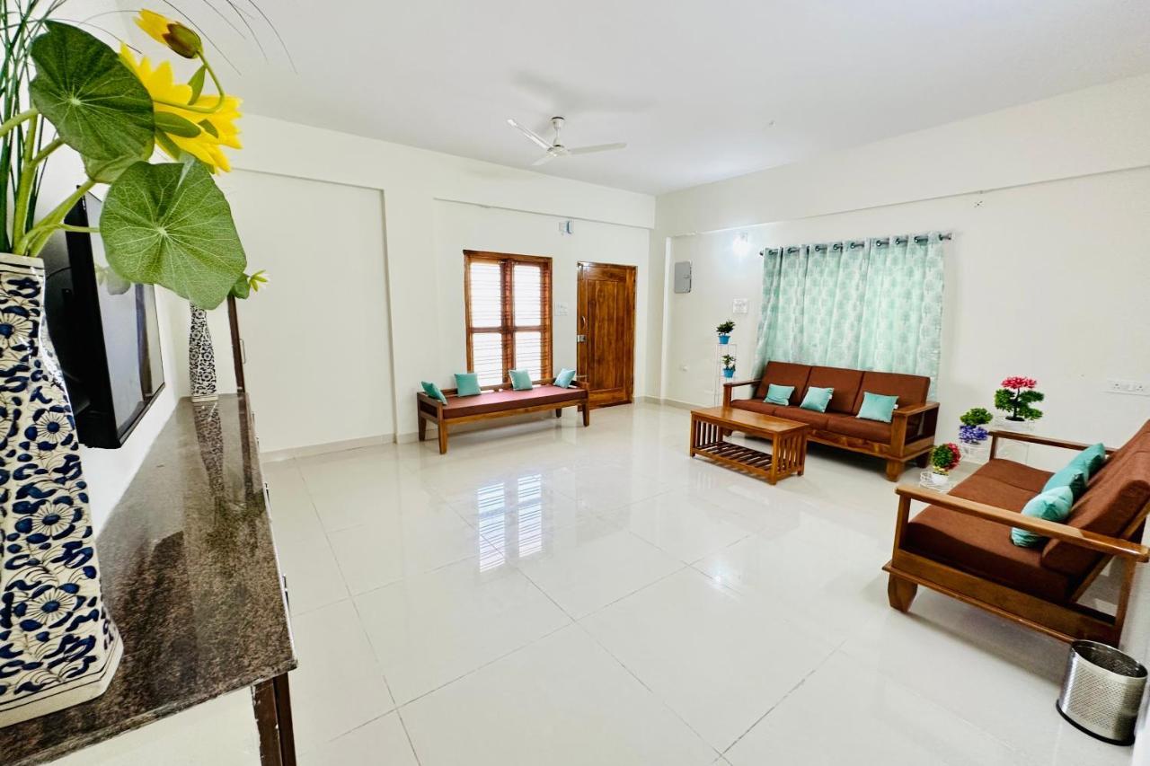 Tirupati Homestay - Ragunatha Resorts - 3Bhk Ac Apartments For Large Families - Free Breakfast - Flyover To Alipiri Gate - Wifi - Android Tv - - Easy Access To Visit All Temples Bagian luar foto